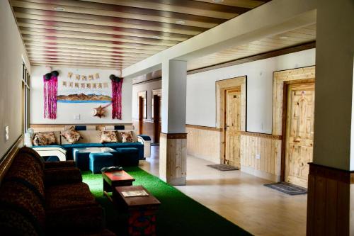 Leh Bed & Breakfast | Grand Himalaya Homestay Pangong by LexStays
