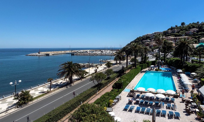 Arenzano Hotel | Grand Hotel Arenzano