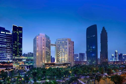 Zhujiang New Town Hotel | Grand Hyatt Guangzhou - Free Shuttle Bus to Canton Fair Complex during Canton Fair period