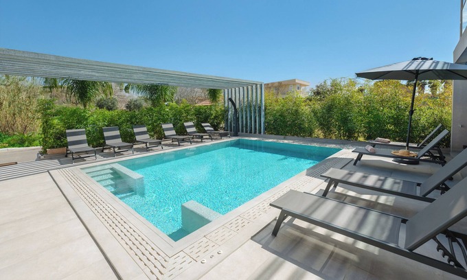 Kourouta Apartment | Grand Kourouta Pool Apartment nr3, Kourouta, Greece