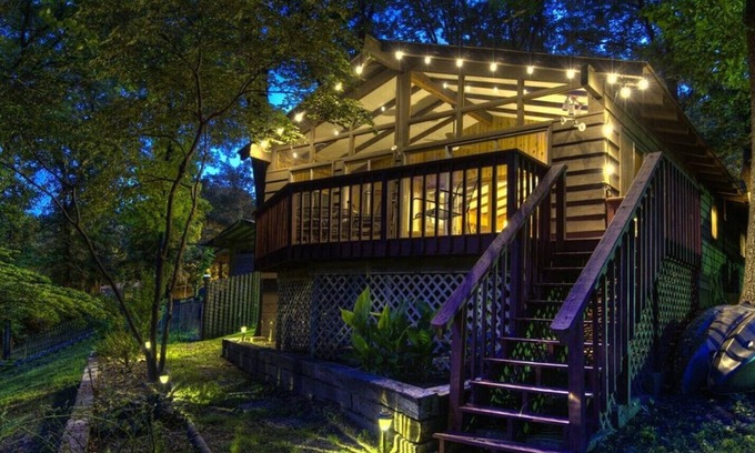 Eucha Cabin | Grand Lakeside Escape with Double Decker Dock!