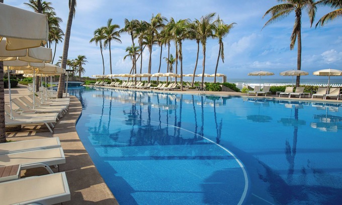 Playa Diamante Resort | Grand Ocean Breeze Acapulco