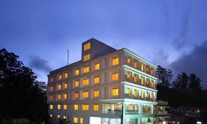 Moolakadai Hotel | Grand Plaza Munnar
