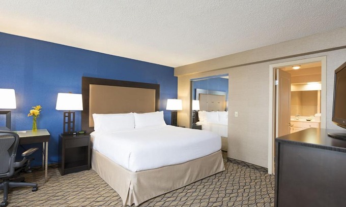 Elk Grove Village Hotel | Grand Royal Hotel O'Hare Chicago