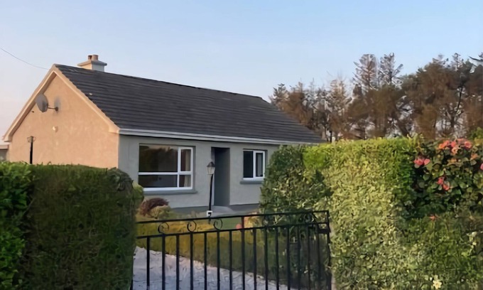 Boolteens Cottage | Grandad's Cottage with fantastic views of the Kerry mountains!