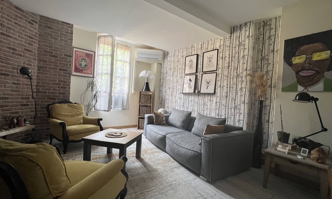 Les Platanes Bed & Breakfast | Grande Chambre Cosy Secteur Historique de Perpignan