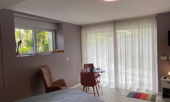 Concarneau Bed & Breakfast | Grande chambre d’hôte centre ville