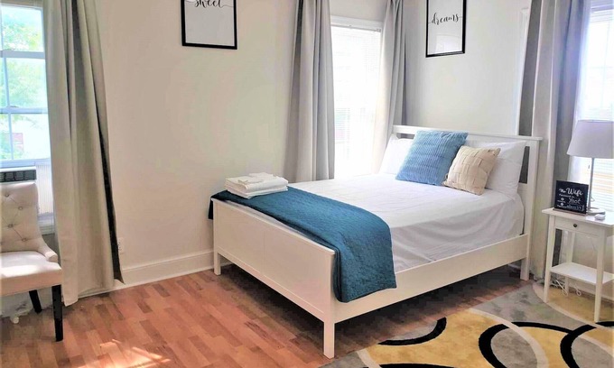 Takoma Park House | Grandeur Room in Washington DC