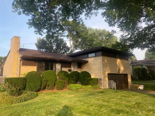 Lower Burrell Bed & Breakfast | Grandma Sang's Bed & Breakfast