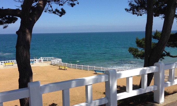 Plouha Cottage | Grange aux Hirondelles Charming cottage 500m from the sea and Palus beach.