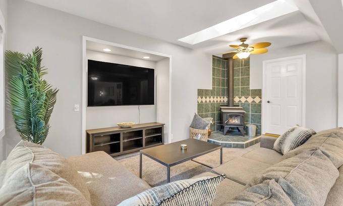 Alta Sierra House | Grass Valley Vacation Rental w/Private Pool