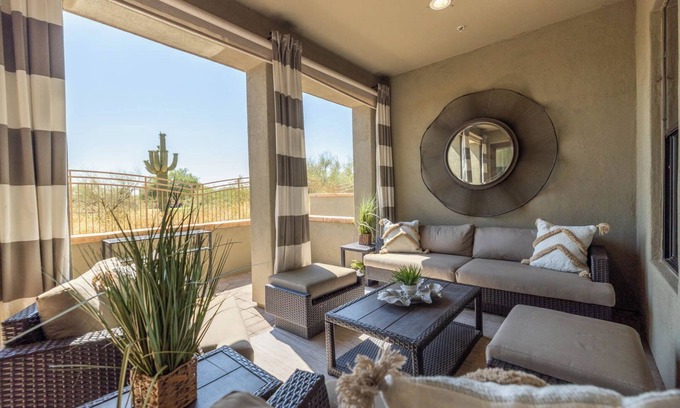 Talon Retreat House | Grayhawk On The Green: 3BR Luxe Golf Getaway