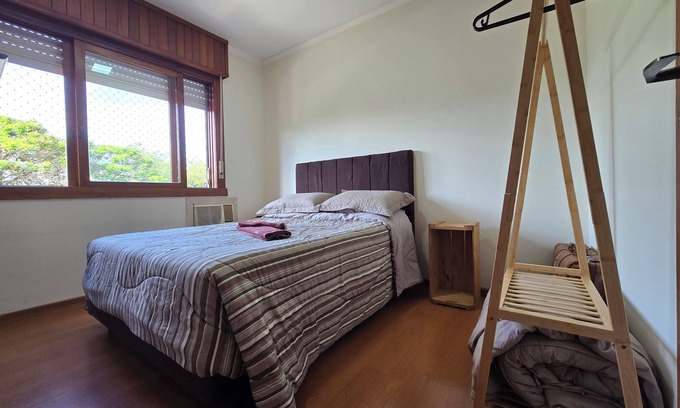 Cidade Baixa Apartment | Great Location, Comfortable and with Garage/One Bedroom Apartment