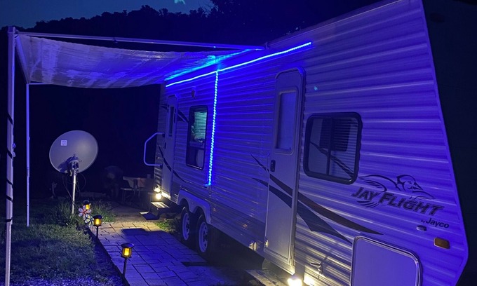 Radford RV Rental | Great camper on the New River