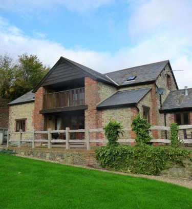 Pulham House | Great Coombe, Bookham Court