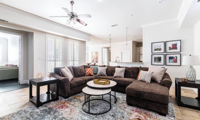 Lower Greenville House | Great Dallas Home, Fantastic for Groups