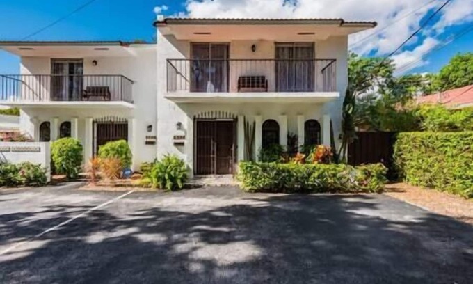 Coral Way House | Great Duplex Grove Central: 2 Houses 2 Patios. 5mi to Beach!