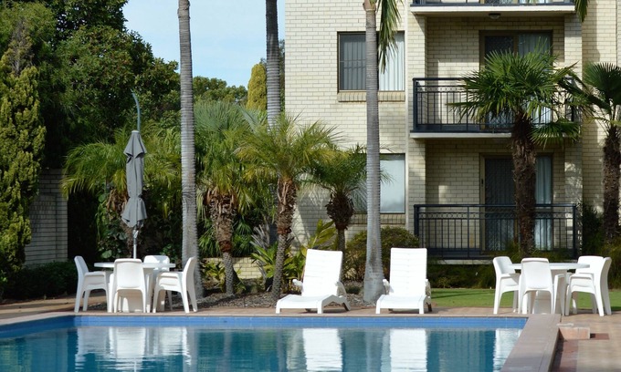 Rivervale Hotel | Great Eastern Motor Lodge