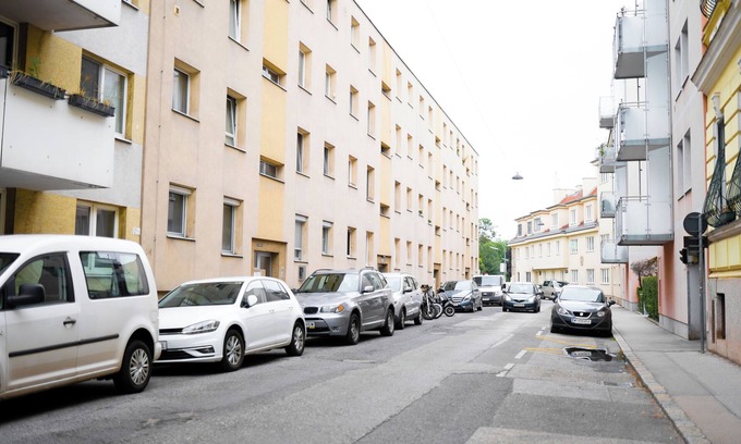 Oberdobling Apartment | Great Entire Apartment Near City Center ViennanInternal name: Austrian King 2