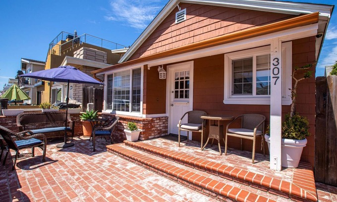 West Newport House | Great Family Spot w/AC, Walk to Beach, Parking, Huge Private Patio w/BBQ, Two Private Cottages