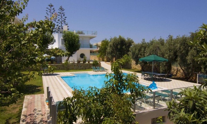 Kato Galatas Villa | Great Family Villa/close to sea, shops and town