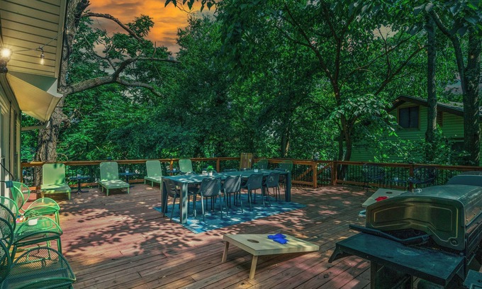 Lake Ozark House | Great for Bachelor/ette parties and Family Gatherings!