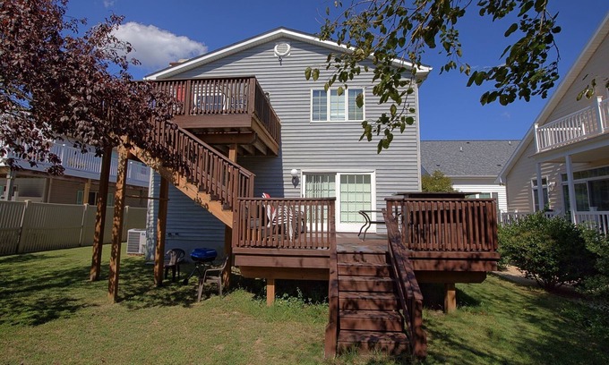 Caine Woods House | Great for Large Extended Families In North Ocean City - Sleeps 18!