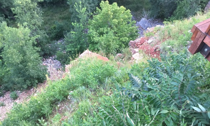 Spearfish Apartment | Great furnished aprtmnt! Beautiful view! Med lngth stay possible thru May 2024