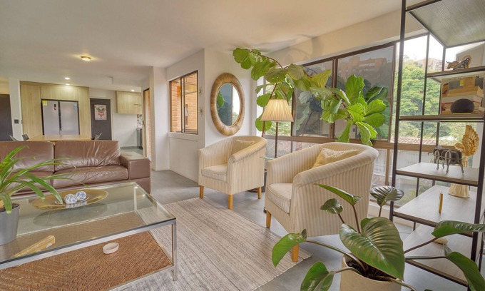 Las Lomas I Apartment | Great Location, Tranquillity Spacious Apt Poblado. Love it!