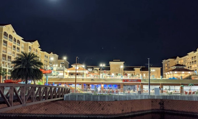 Fort Benning Resort | Great Resort minutes from Disney World, on Resort Restaurants, Waterparks,