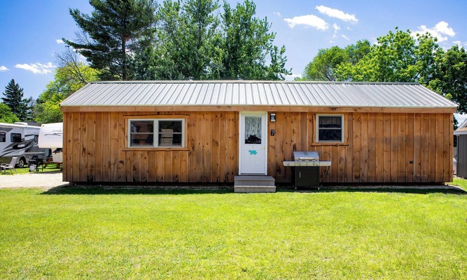 Buffalo City Cabin | Great River Road Cabin on the Mississippi Backwaters Eagle Cabin