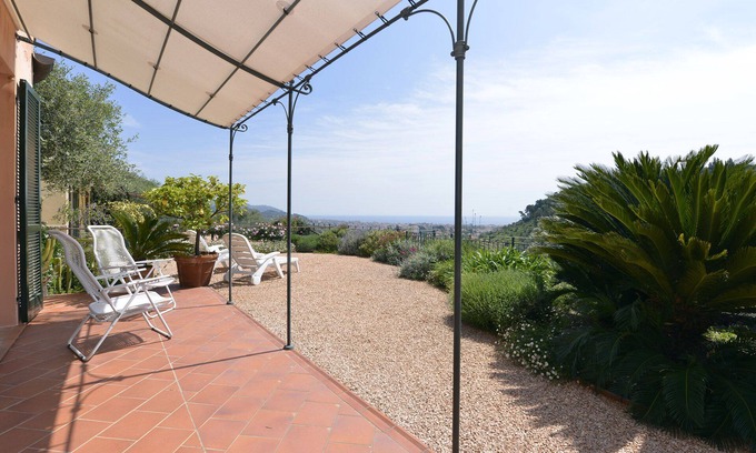 Diano Marina Apartment | GREAT SEA VIEW, PRIVATE GARDEN&PARKING, IDEAL FOR FAMILIES