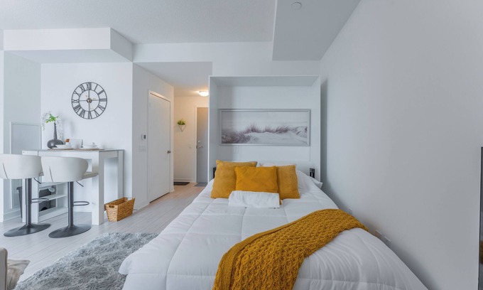 Fletchers Creek South Apartment | Great Stay | Modern New Studio Retreat | Brampton
