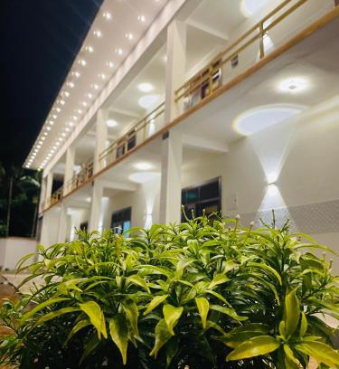 Kuruwita Hotel | Great Victoria Palace