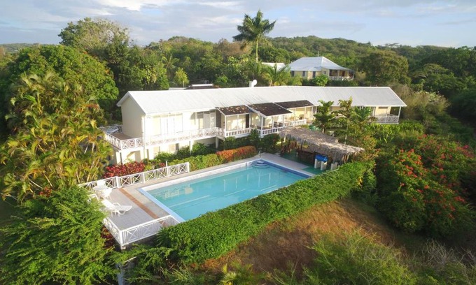 Robins Bay Cabin | Green Castle Eco Hotel - East of Ocho Rios and North KIngston