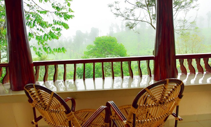Vayittiri Villa | Green Garden Rose Villa - Double Bed Room Villa