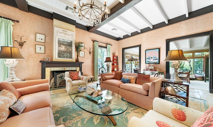 Lyford Cay House | Green Hill | Serene Lyford Cay House | Fireplace, Home Office, Tennis & Pool