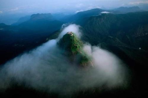 Nallathanniya House | Green House Homestay Adamspeak