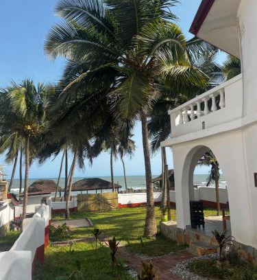 Langma Cabin | Green Protection Beach House Ghana