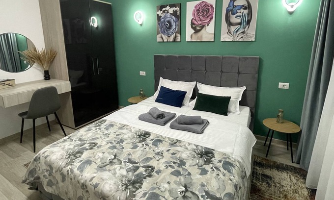 Onesti Apartment | Green Studio