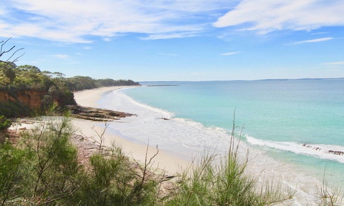 Vincentia Cottage | Greenfields Beach Studio - Wifi & Linen included