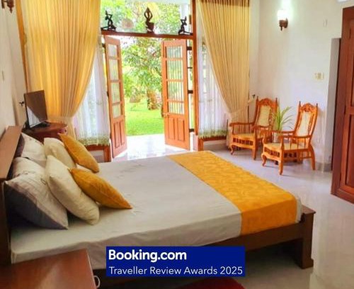 Ilukgoda House | GreenHeart- Family Room-Micro Apartment, AC- Hot W, Garden View, separate Varanda & Dining Area - Travel Awards 2025