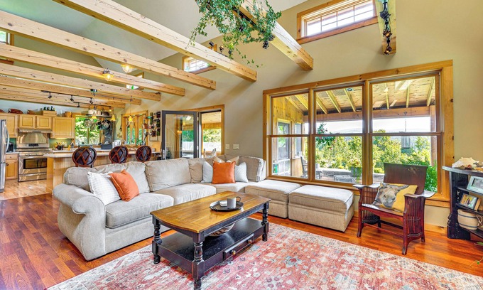 Stannard House | Greensboro Home w/Porch & Countryside Views!
