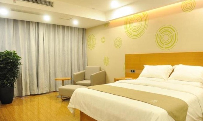 Jingkou District Hotel | GreenTree Inn Zhenjiang Dagang New District Tonggang Road Butterfly Square Hotel