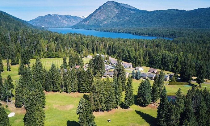 Leavenworth Condo | Greenview Condo, C4 -Charming Condo in Kahler Glen – A Lake Wenatchee Retreat!