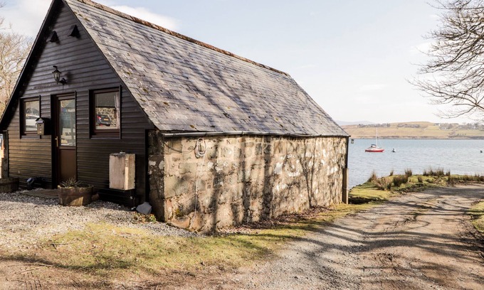 Greshornish Cottage | Greshornish Boathouse