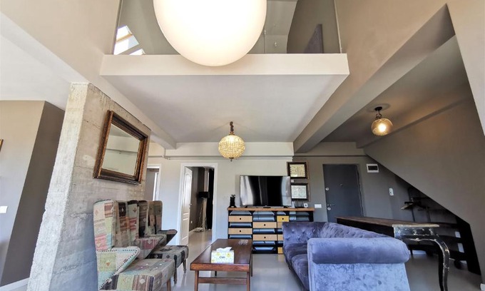 Floresti Apartment | Grey Apartments