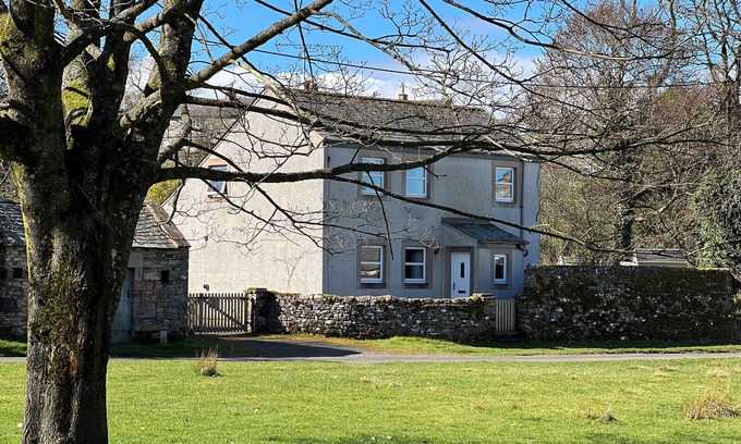 Maulds Meaburn Cottage | GREYWALLS, pet friendly, character holiday cottage in Maulds Meaburn