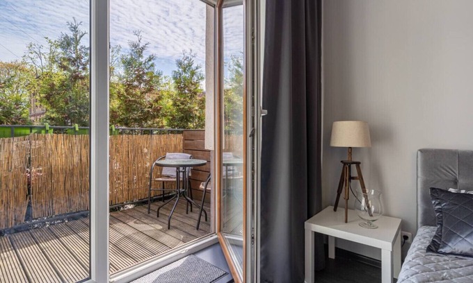 Grizinkalns Apartment | Grizinkalns studio with parking