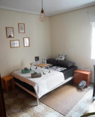 Cami Fondo House | Großes modernes Zimmer "Silber" für 2 Personen und Katzenliebhaber
